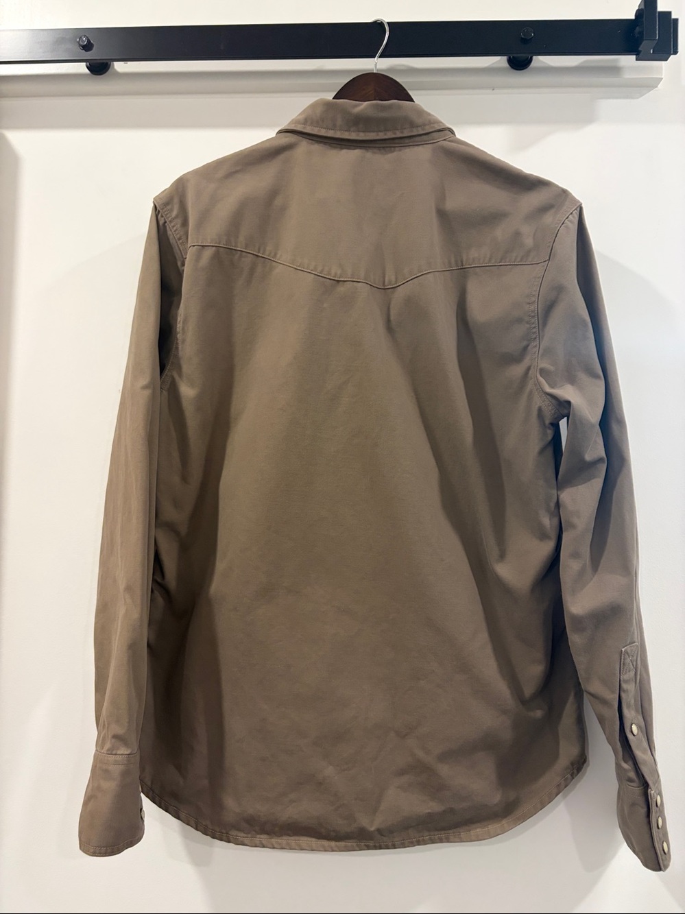 Mens Western Cowboy Denim Long Sleeve Western Snap-Front Shirt in Light Brown - Picture 8 of 8